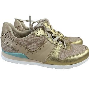 UGG GOLD SNEAKERS size 8.